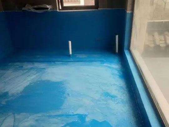 在做装修防水时怎么避免破坏防水层